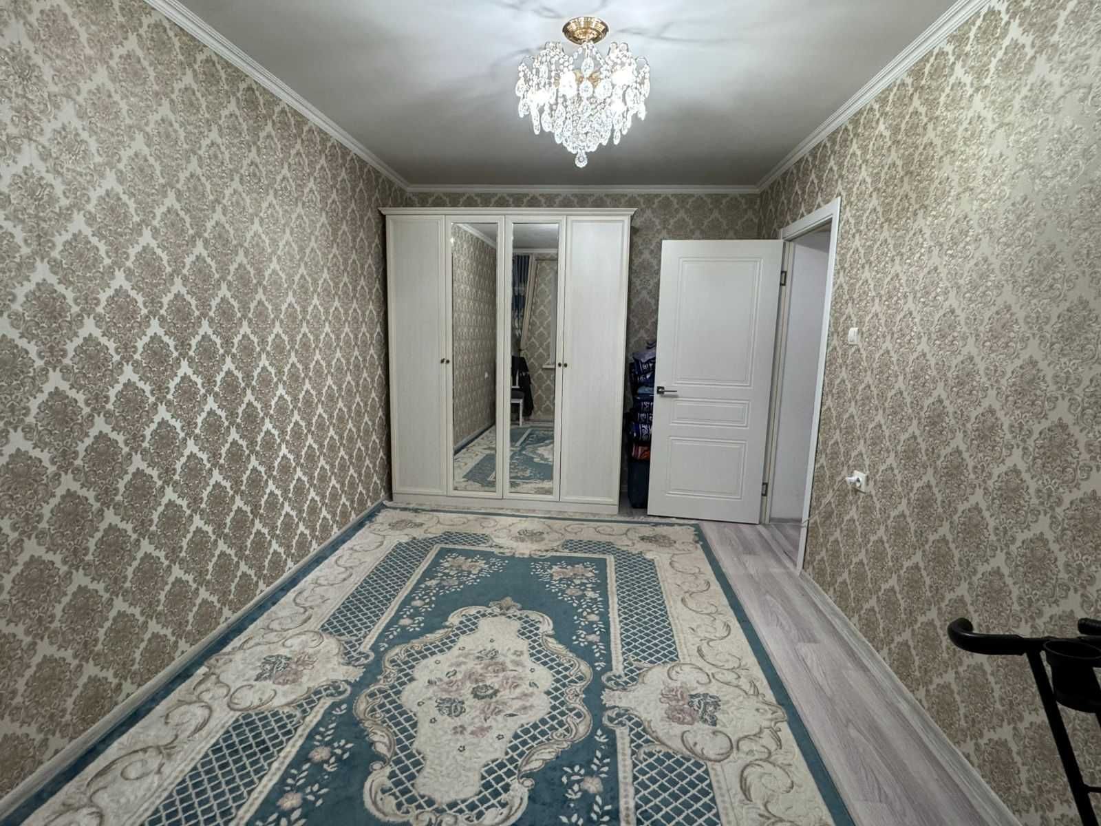 Продается 2 ком квартира микр Женис