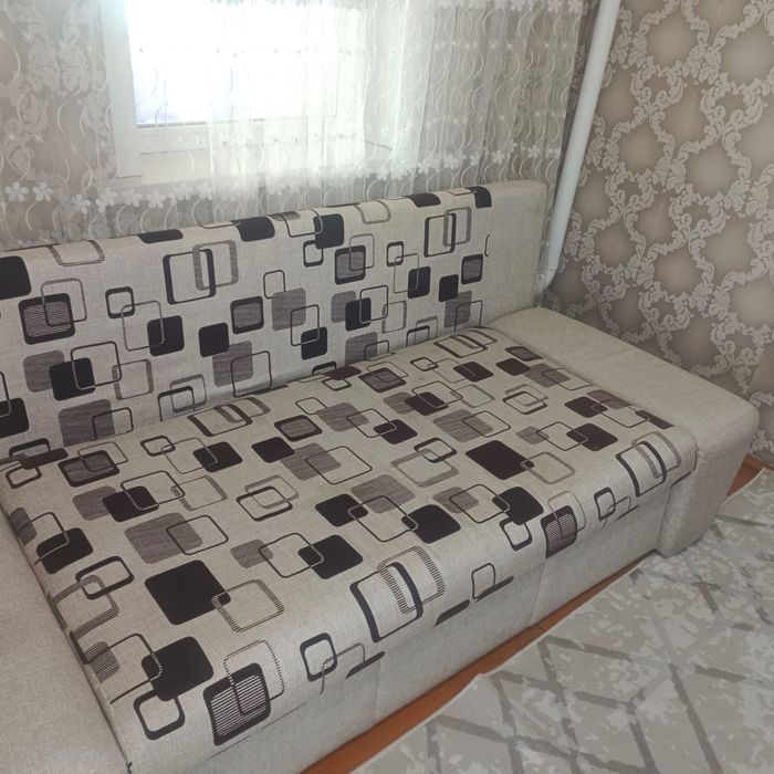 Продам диван в хорошем состоянии