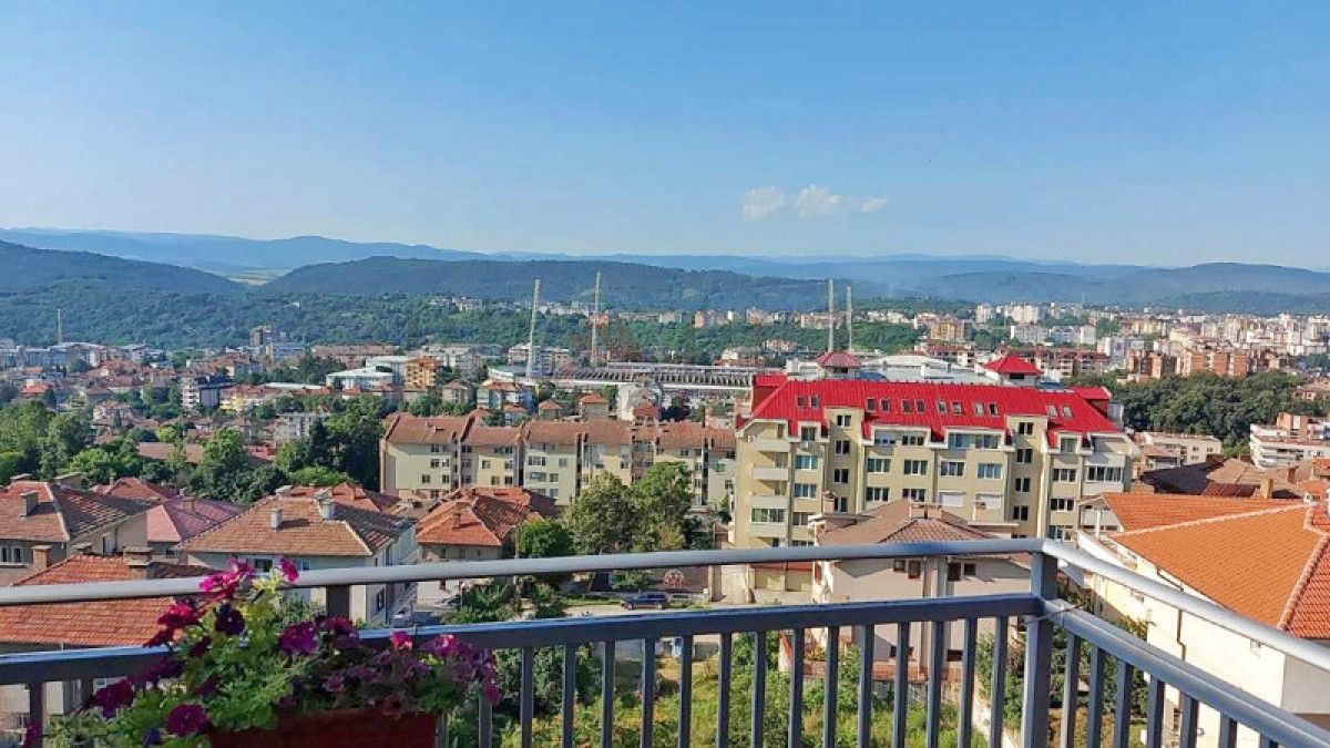 Дава се под наем Двустаен апартамент в Велико Търново, Акация - 55 кв.м за 255 € - Снимка #11