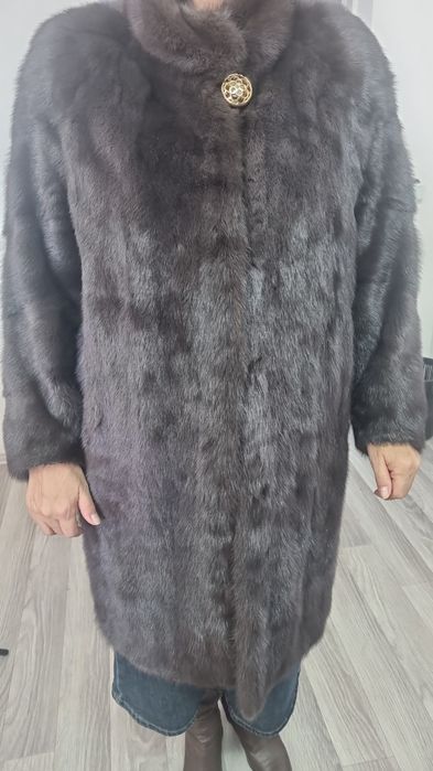 Продам шубу норковую