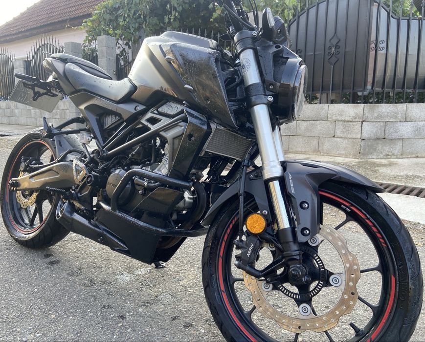 Motocicletă Honda CB 125 R