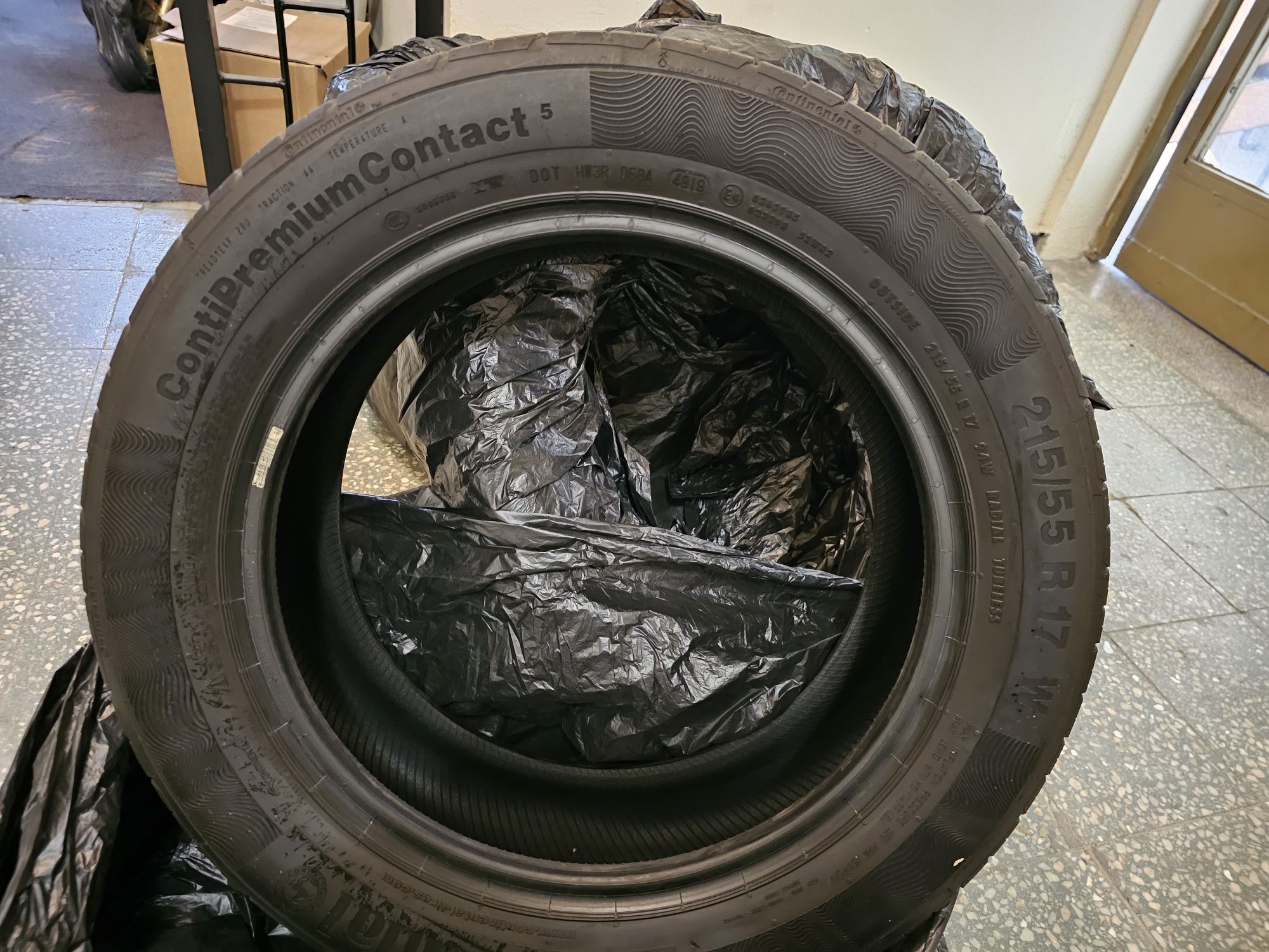 Летни гуми 215 55 17  Continental