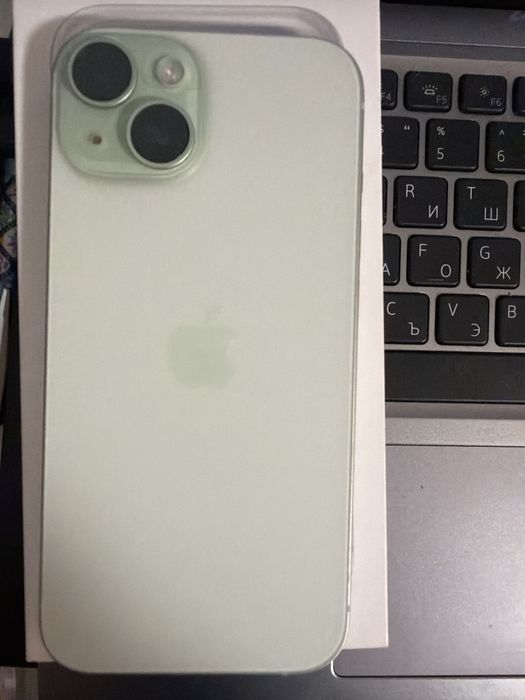 Iphone 15 128 GB цвят мента в ГАРАНЦИЯ