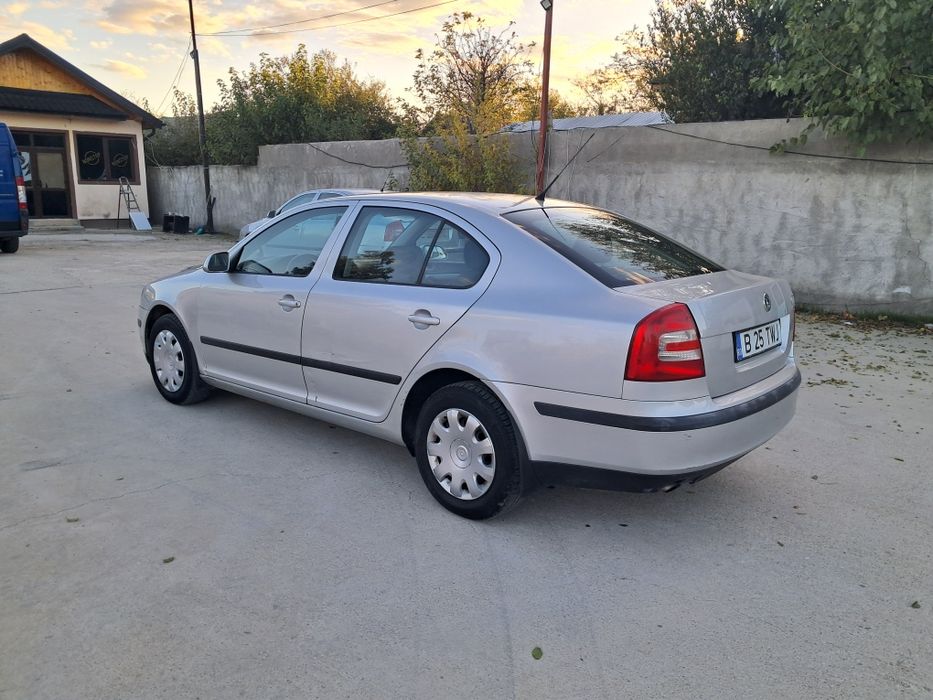 Vând skoda octavia. 2006.1.6 benzina si GPL