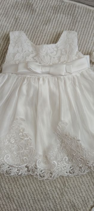 Rochita si bentita botez, superba, culoare alb,mas 3 luni