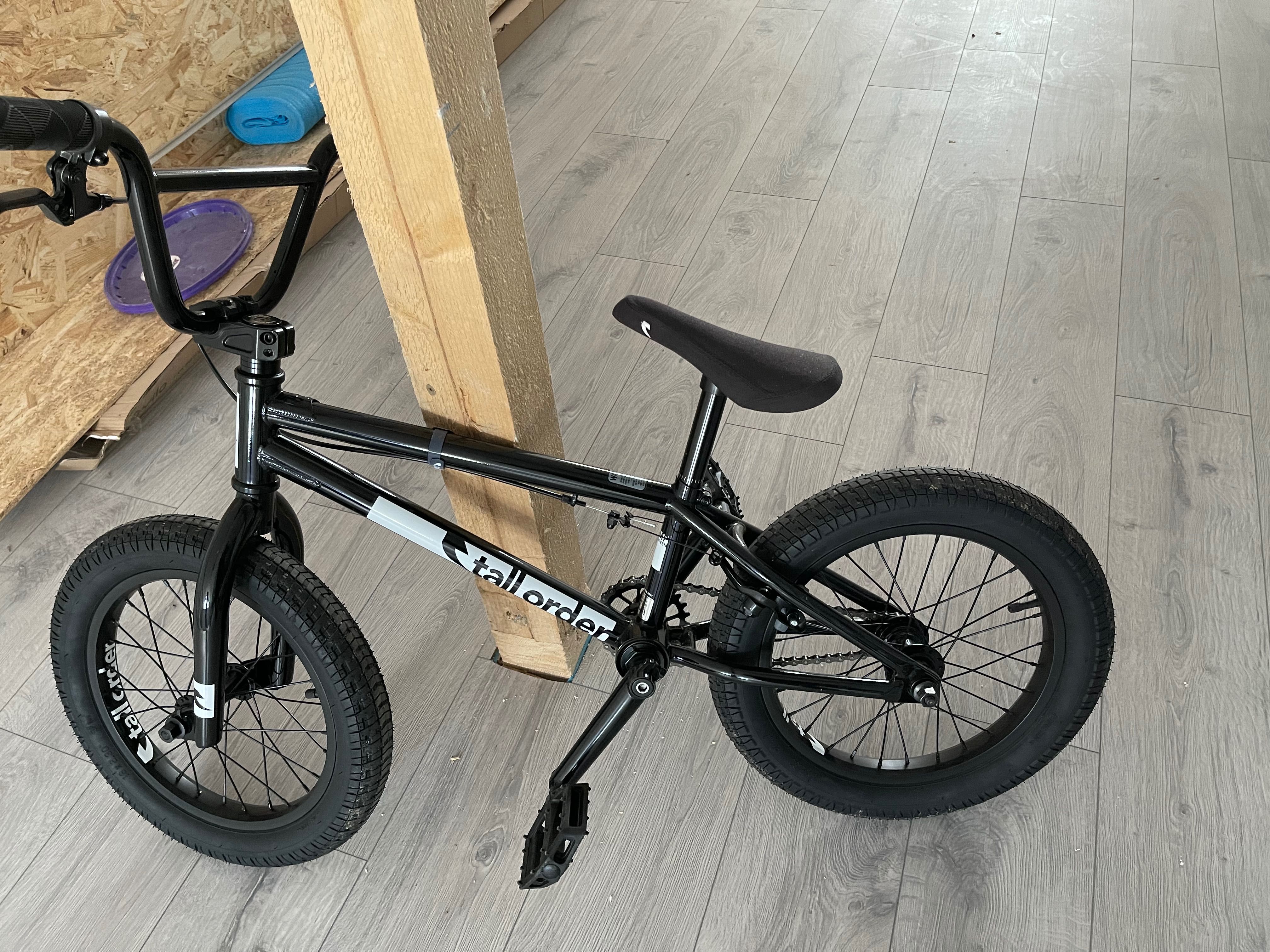 Vând BMX Tall order nou