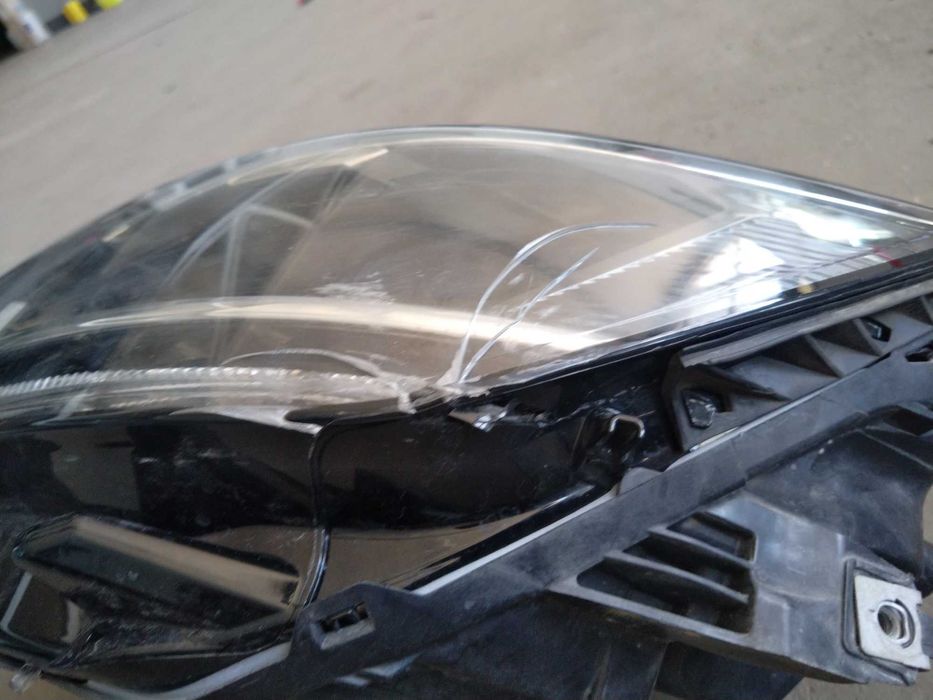 Far stanga full led Vw Passat B8 facelift cod 3G1941035Q geam spart