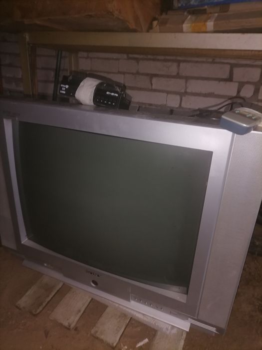 Продам телевизор