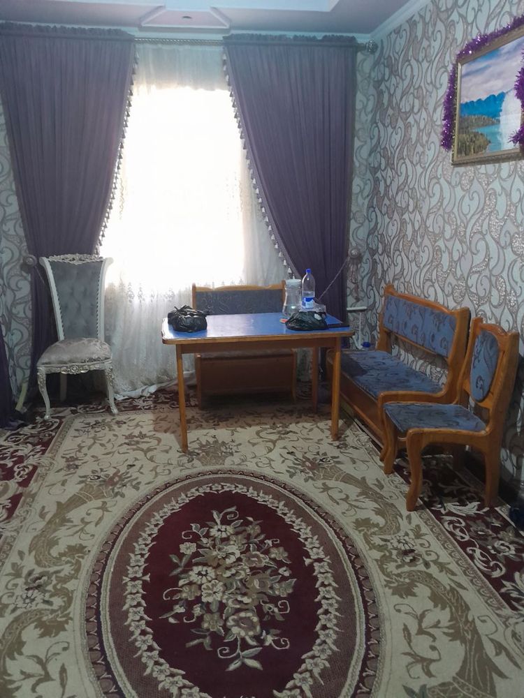 Uchastka kvartiraga beriladi jixozlari bilan tayor uy 300$