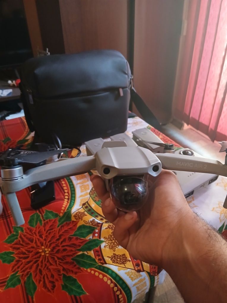 Дрон DJI Mavic Air 2