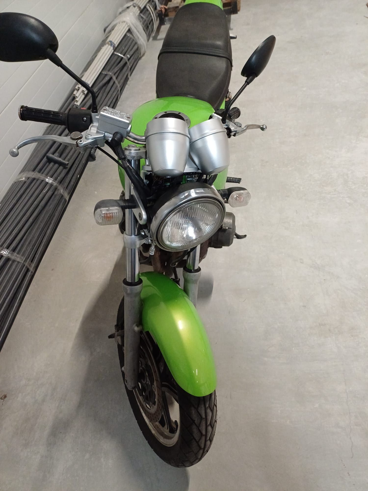 Kawasaki ZEPHYR 550