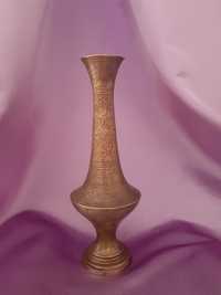 Винтажная ваза латунь 23см, ручная работа, гравировка.времен СССР