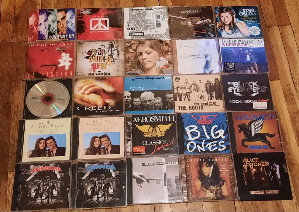 Продавам оригинални дискове