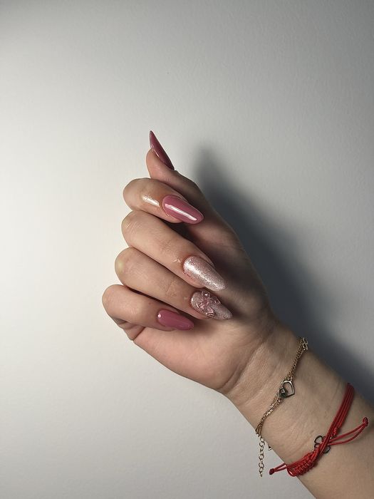 Unghii cu gel sau semi