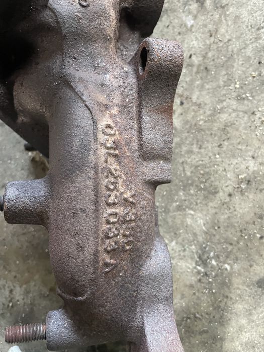 Turbina / galerie evacuare Audi A4 A5 A6 CGL CJC 2.0 diesel