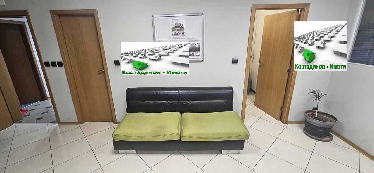 Дава се под наем Офис в Пловдив, Център - 101 кв.м за 790 € - Снимка #2