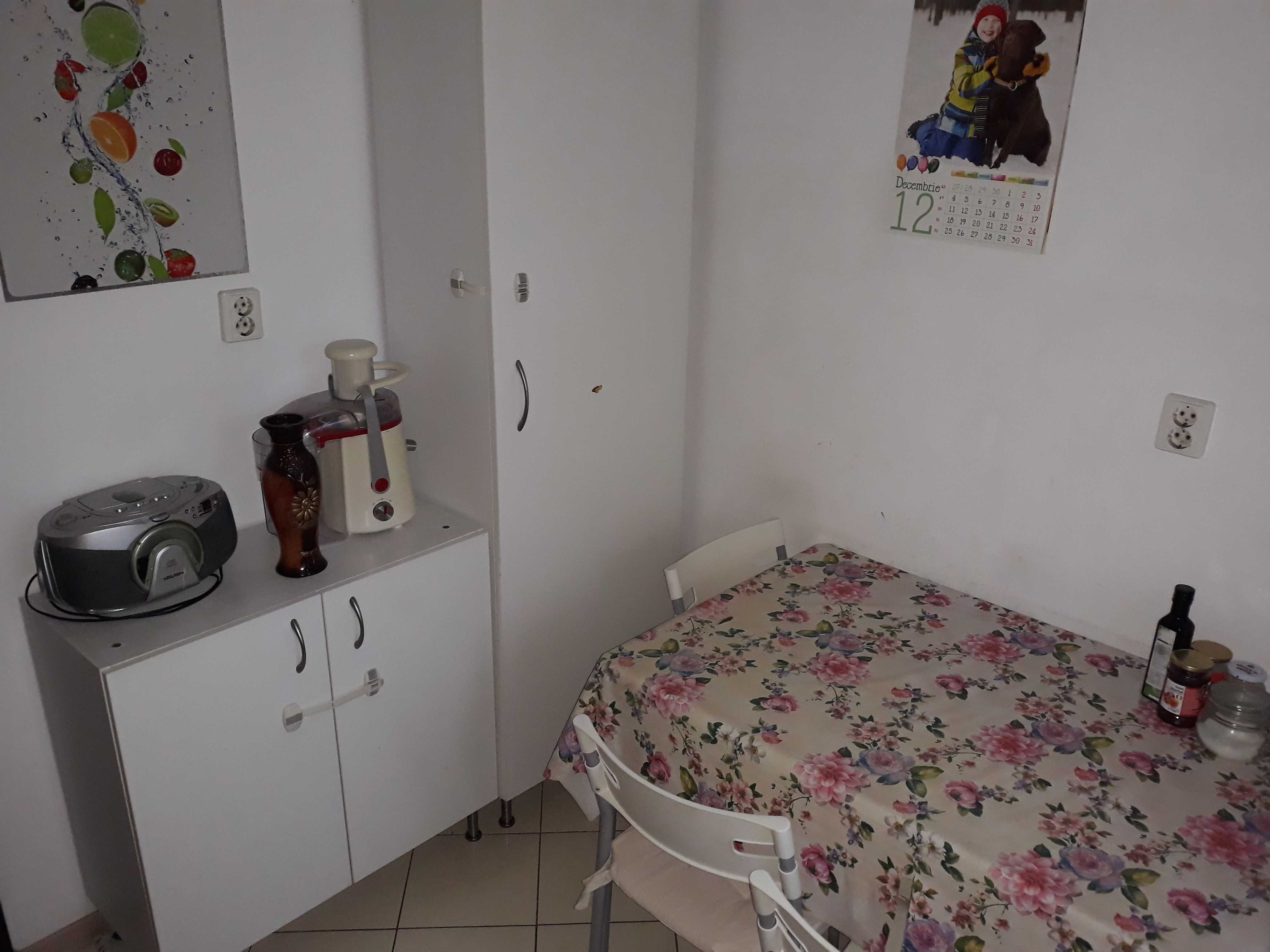 Inchiriez apartament 2 camere