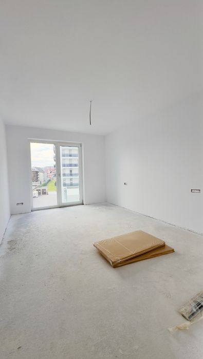 PF 3 camere, PRET DE CONSTRUCTOR, 77 mp, terasa 20 mp, Elite City