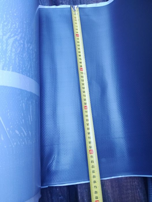 Продавам само залепваща лента