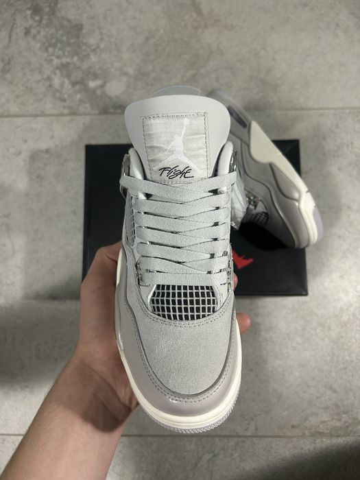 Jordan 4 Frozen Moments