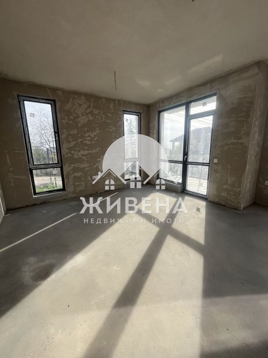 Продавам нова двуетажна къща, м-т Траката, РЗП: 140 кв.м