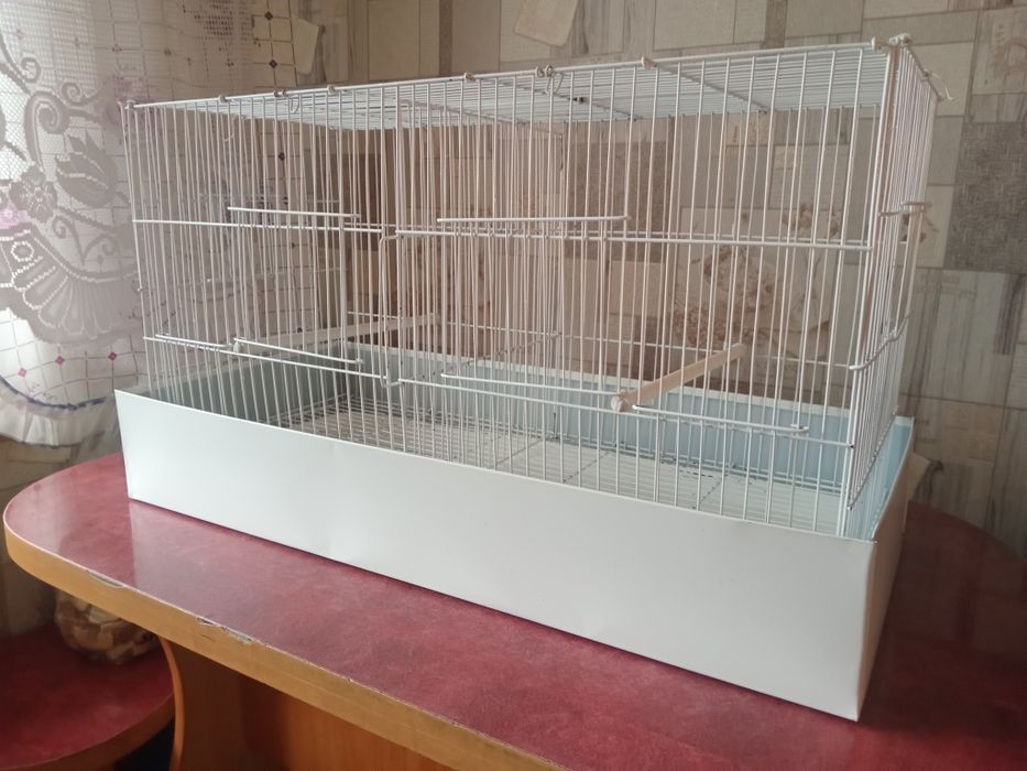 Клетка для птиц.