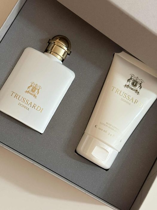Set parfum și loțiune corp Trussardi femei