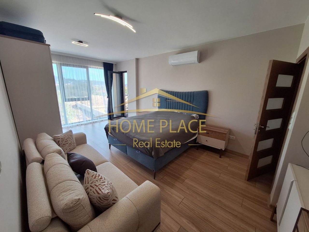 Продава се Четиристаен апартамент в к.к. Св.Св. Константин и Елена - 136 кв.м за 2500 €/кв.м - Снимка #10