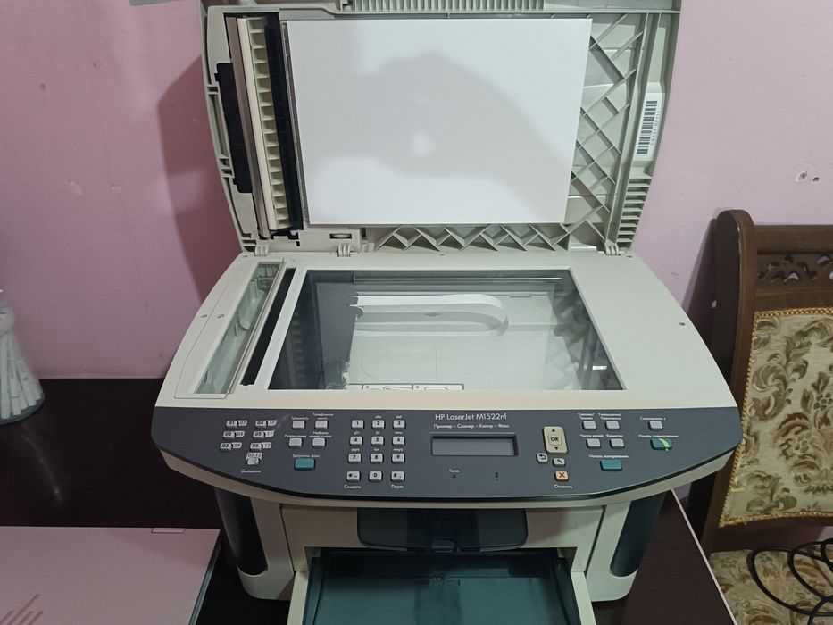 HP LaserJet M1522nf — Printer, skaner, kopir, faks