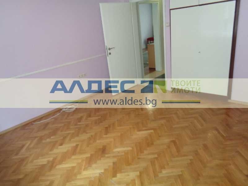 Продава се Четиристаен апартамент в София, Банишора - 100 кв.м за 2000 €/кв.м - Снимка #7