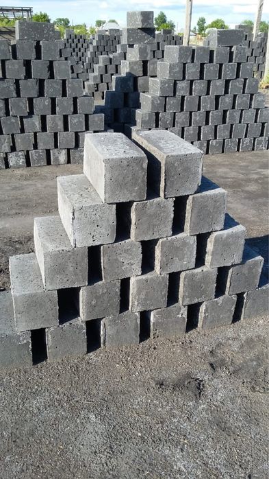 Шлакоблок продается 225 тенге