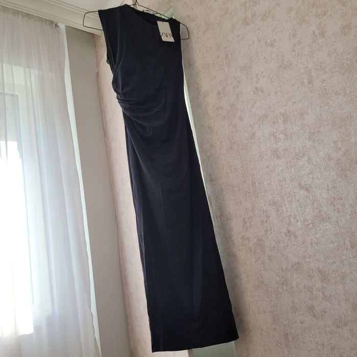 Vad rochie neagra, NOUĂ, Zara