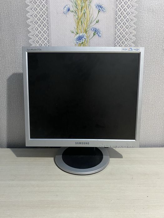 Мониторы разные