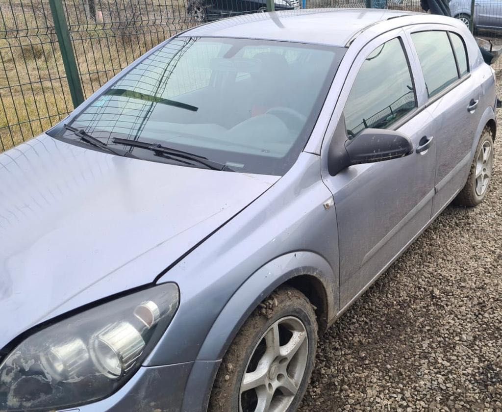 Dezmembrări Opel Astra H 2005, 1.7