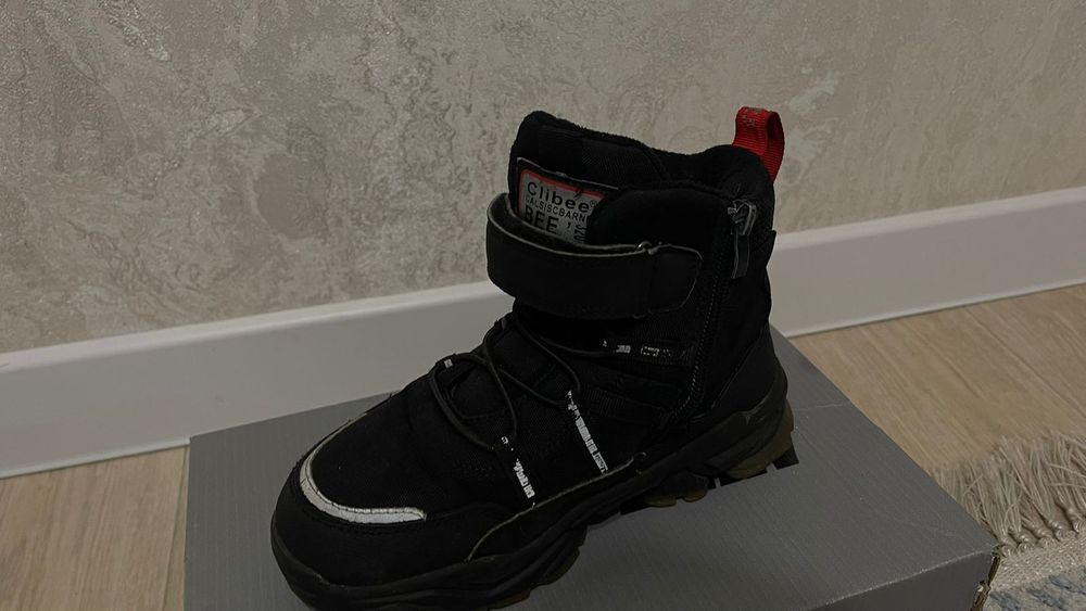 Продаю Зимнию обувь