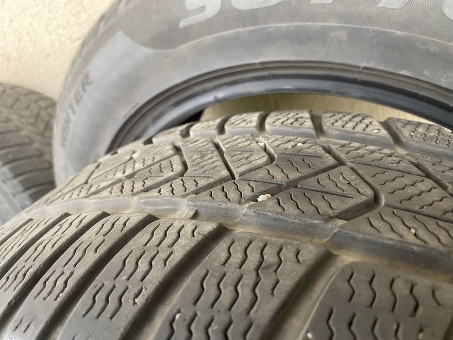 225 55 R17 anvelope iarna Pirelli