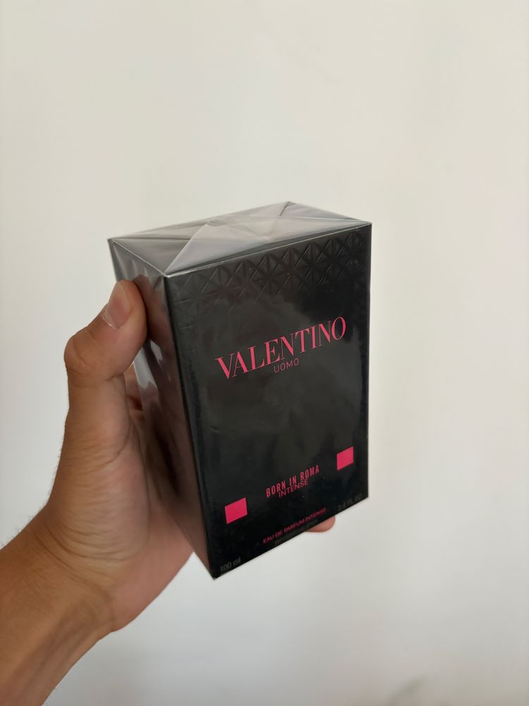 Parfumuri orice brand la 200 de lei.