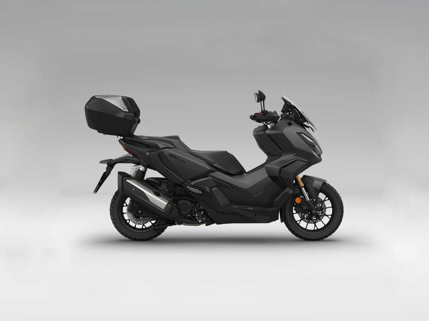 Vand Honda ADV 350, nou, 0 km.