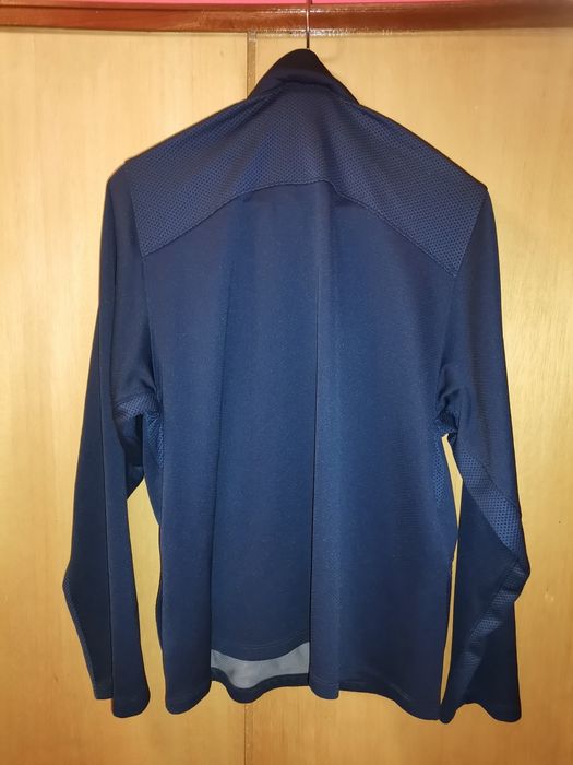 Продавам фланелка на NIKE