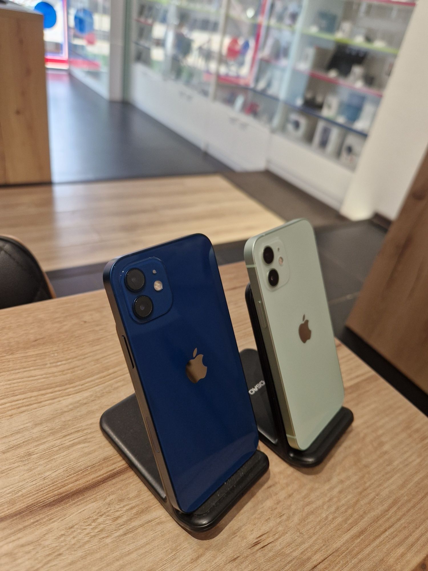 Apple iPhone 12 - 64GB/128GB - Albastru / Verde - Impecabil - Garantie