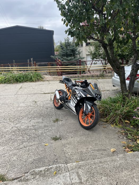 KTM rc125 ABS/ASR (A1). [nu yzf,crb,mt ]