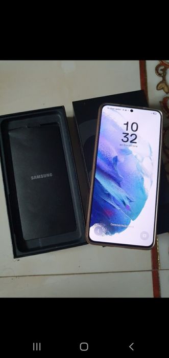 Vand Samsung S21 Plus  nou impecabil