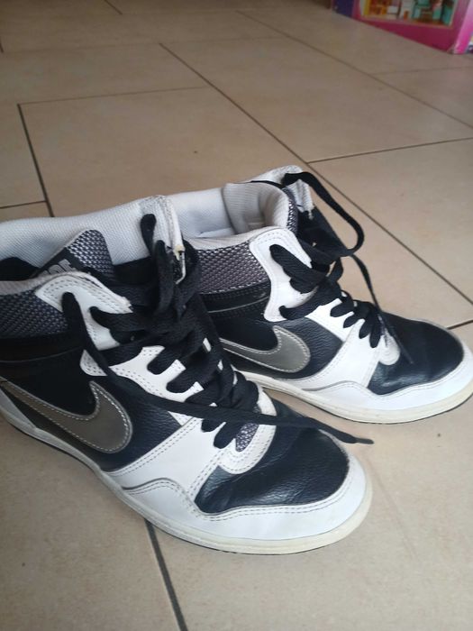 Ghete cu toc ascuns Nike Force nr. 36.5 / 37.5 si nr. 40