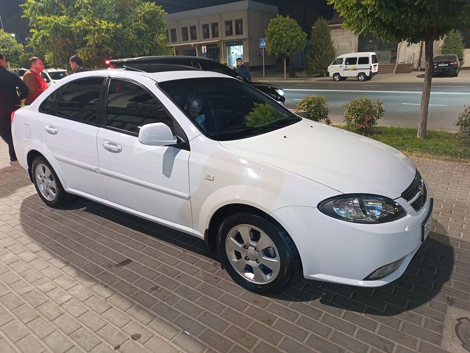 Jentra srochna sotiladi