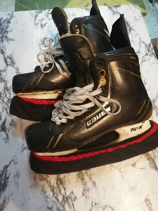 Продам профессиональные коньки