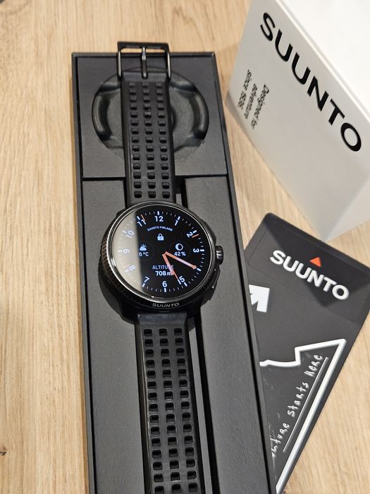 Suunto Race All Black
