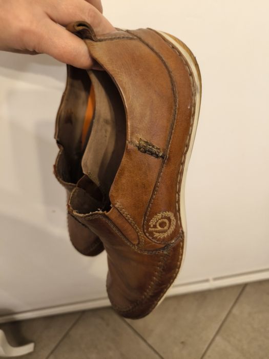 Pantofi ușori,din piele naturala, pt bărbați ,mărime 44 Bugatti