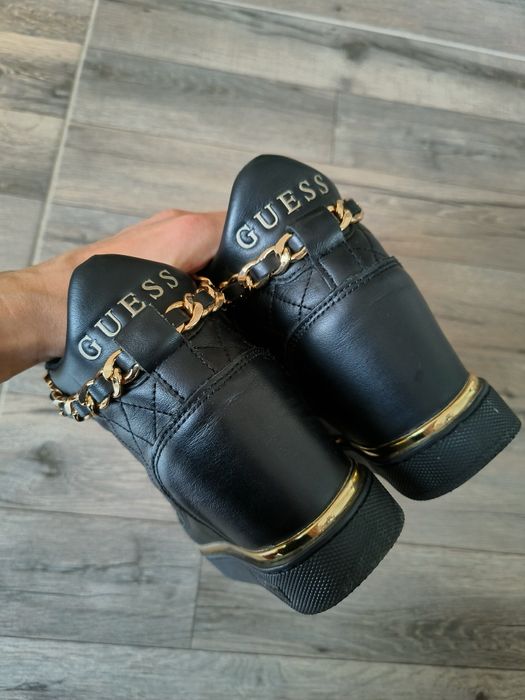 Adidași Guess 36
