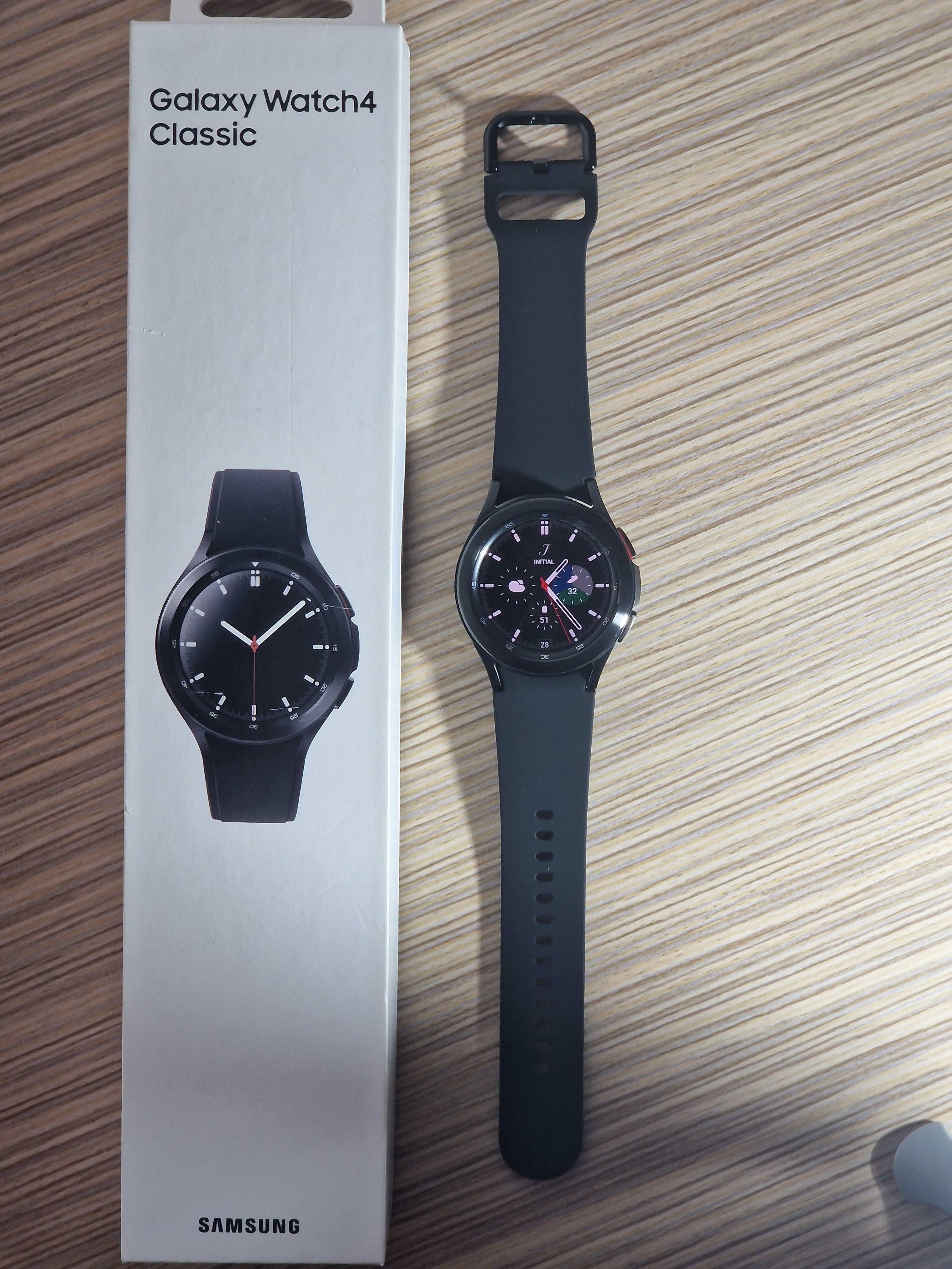 Galaxy Watch 4 Classic 42mm bluetooth  in stare impecabila