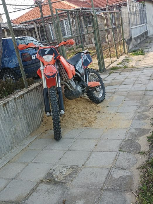 Ktm exc 525.           .